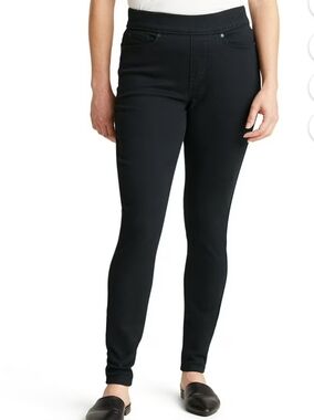 Women's Levis Pull On Black Skinny Jeans